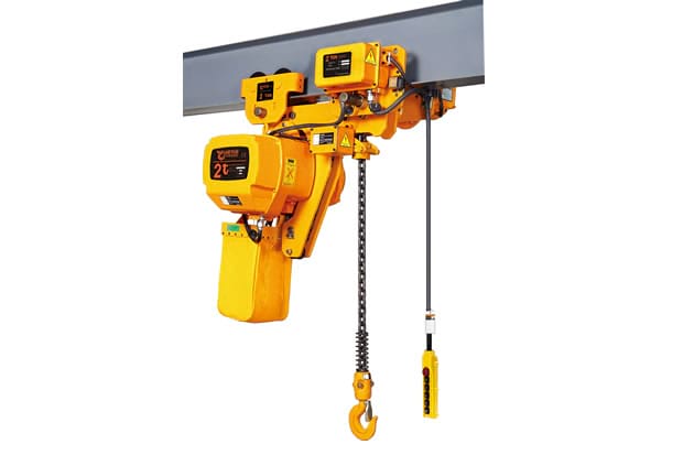 Low headroom travelling electric chain hoist