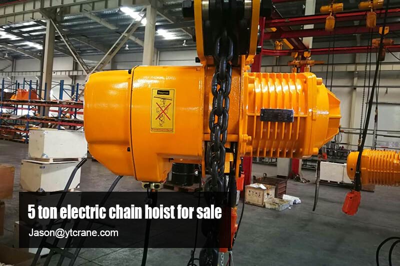 What should I do if the electric chain hoist rusts?