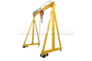 Mobile gantry crane with electric wheels